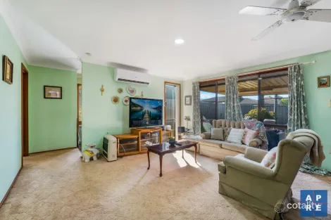 Property photo of 1 Yass Close Bossley Park NSW 2176