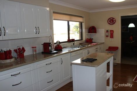 Property photo of 3 Kurrajong Street Hillvue NSW 2340