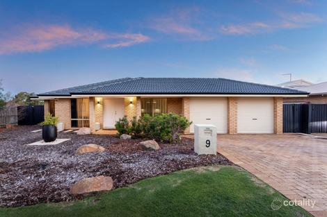 Property photo of 9 Indooroopilly Place Connolly WA 6027