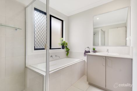 Property photo of 39 Manooka Road Currans Hill NSW 2567