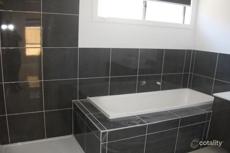 Property photo of 85 Caversham Drive Pakenham VIC 3810