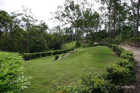 Property photo of 27 Deerhurst Road Brookfield QLD 4069
