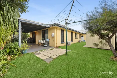 Property photo of 10 Windermere Way Sippy Downs QLD 4556