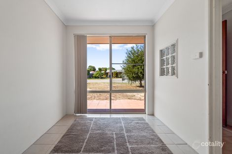 Property photo of 9 Scrubbird Court Greenfields WA 6210