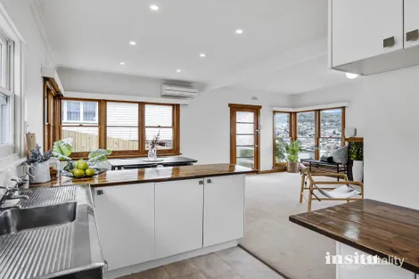 Property photo of 22 Oliver Avenue Lindisfarne TAS 7015