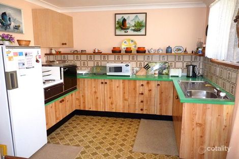 Property photo of 12 Osrick Avenue Ulladulla NSW 2539