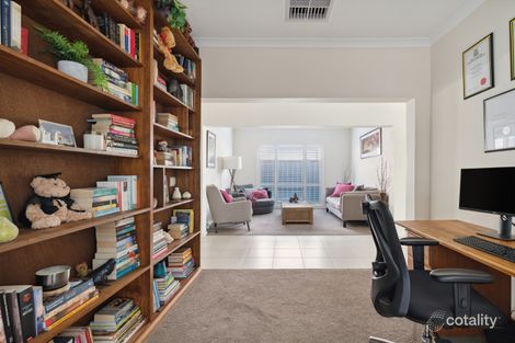 Property photo of 32 Roseleigh Boulevard Sydenham VIC 3037