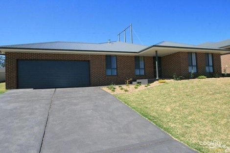 67 Botanic Way, Orange, NSW 2800