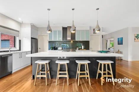 Property photo of 33 Victoria Road Kinglake VIC 3763