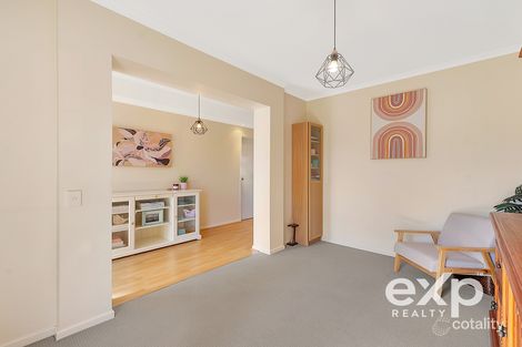 Property photo of 22 Lakeridge Circuit Burton SA 5110