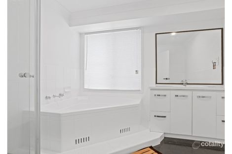 Property photo of 115 Narara Valley Drive Narara NSW 2250