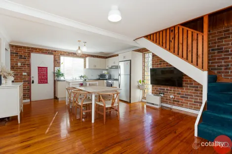 Property photo of 2/107 Regiment Road Rutherford NSW 2320