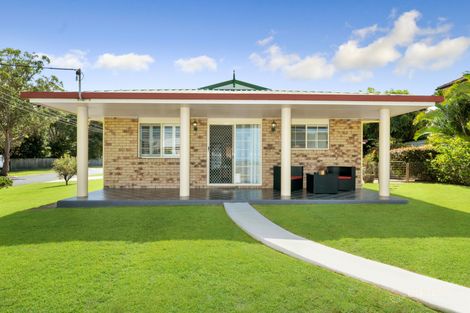 Property photo of 114 Bishop Road Beachmere QLD 4510