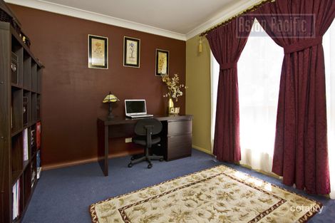 Property photo of 34 Oakmont Avenue Oxley QLD 4075