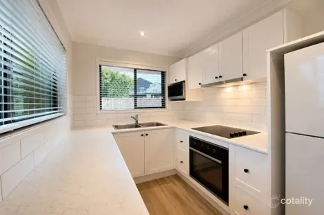 1/5 Teal Ave, Paradise Point, QLD 4216