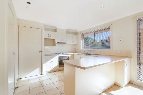 Property photo of 2/13 Rachel Court Lavington NSW 2641