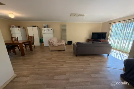 Property photo of 12 Santalum Way Roxby Downs SA 5725