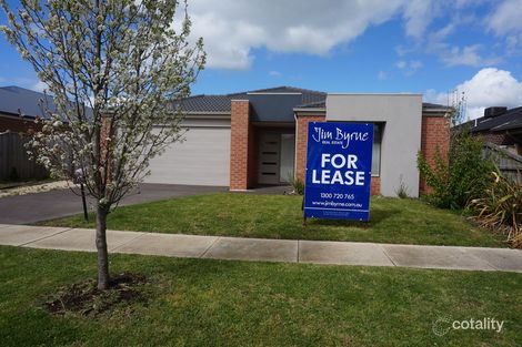 Property photo of 8 Starlight Rise Cranbourne East VIC 3977