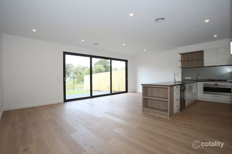 Property photo of 51 Savoy Grove Cranbourne North VIC 3977