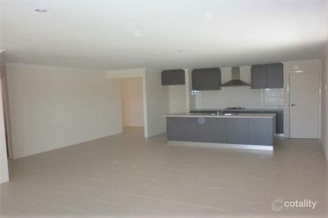 Property photo of 40 Highland Crescent Meadow Springs WA 6210