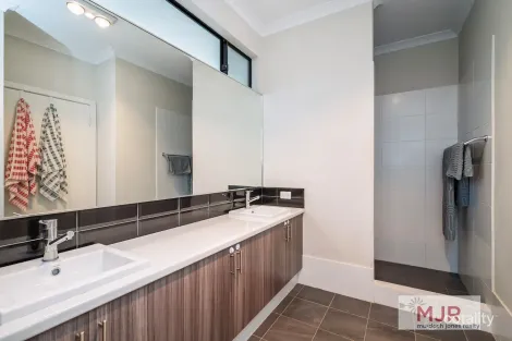 Property photo of 39 Urch Road Roleystone WA 6111