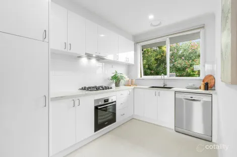 Property photo of 4/8 Simpsons Road Box Hill VIC 3128