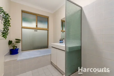 Property photo of 4 Newlin Mews Clarkson WA 6030