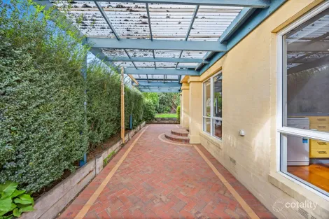Property photo of 30 Allunga Parade Berwick VIC 3806