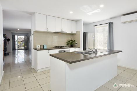 Property photo of 6 Hatfield Drive Drouin VIC 3818