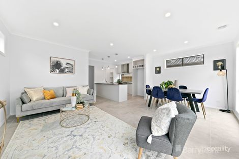 Property photo of 5 Moroak Crescent Clyde North VIC 3978