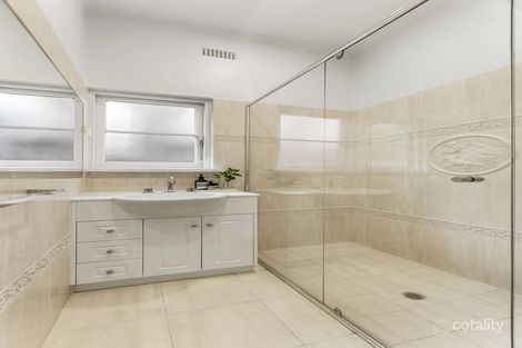 Property photo of 25 Lees Street McKinnon VIC 3204