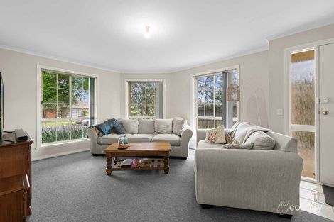Property photo of 1/61 Strathavan Drive Berwick VIC 3806