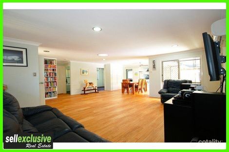 Property photo of 21 Gretel Drive Beachmere QLD 4510