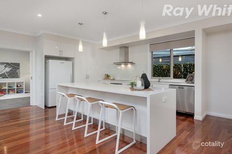 Property photo of 28 Curtis Avenue Watsonia VIC 3087