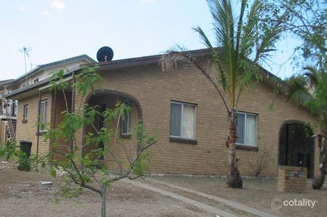 2 Hinton St, Koongal, QLD 4701