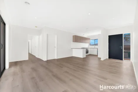 Property photo of 165 Pakenham Road Pakenham VIC 3810