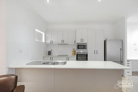 Property photo of 3/39 Scenic Highway Cooee Bay QLD 4703
