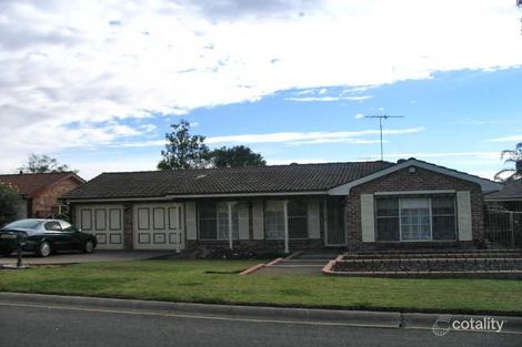 13 Chardonnay Rd, St Clair, NSW 2759