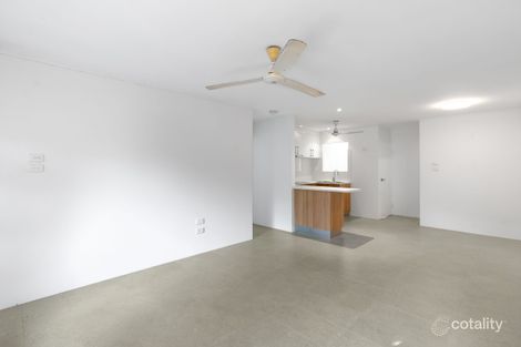 Property photo of 1/112 Wistaria Street Holloways Beach QLD 4878