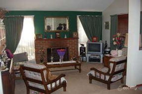 Property photo of 19 Caron Close Hallam VIC 3803