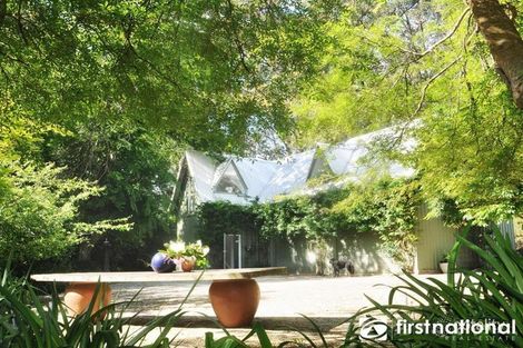 3 Brentwood Cl, Dewhurst, VIC 3808