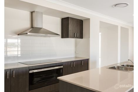 Property photo of 76 Parkridge Drive Withcott QLD 4352