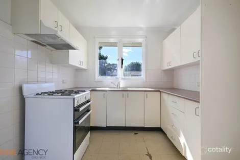 Property photo of 3 Lewana Place Orange NSW 2800