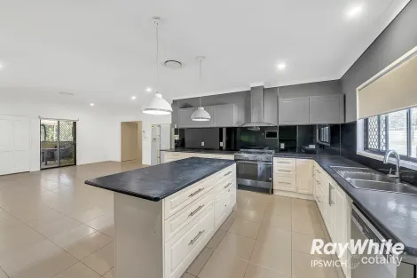 Property photo of 26 Australia Ii Drive Kensington Grove QLD 4341