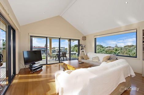 Property photo of 4A Holzer Drive Apollo Bay VIC 3233