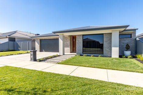 18 Wexford St, Alfredton, VIC 3350