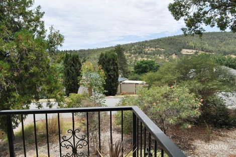 Property photo of 14 Gemsarna Crescent Kelmscott WA 6111