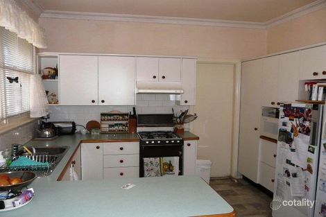 Property photo of 18 McKell Street West Bathurst NSW 2795