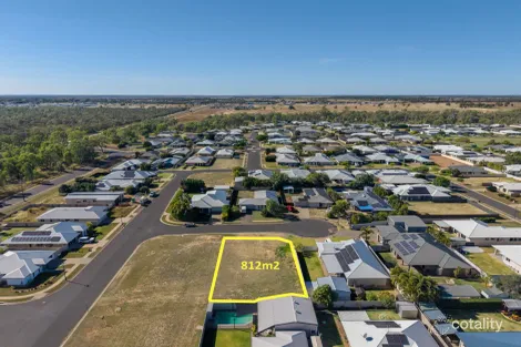 4 BELMONT PL, EMERALD, QLD 4720