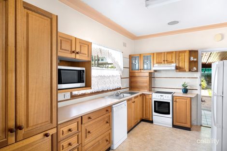 Property photo of 2 Billabong Avenue Dapto NSW 2530